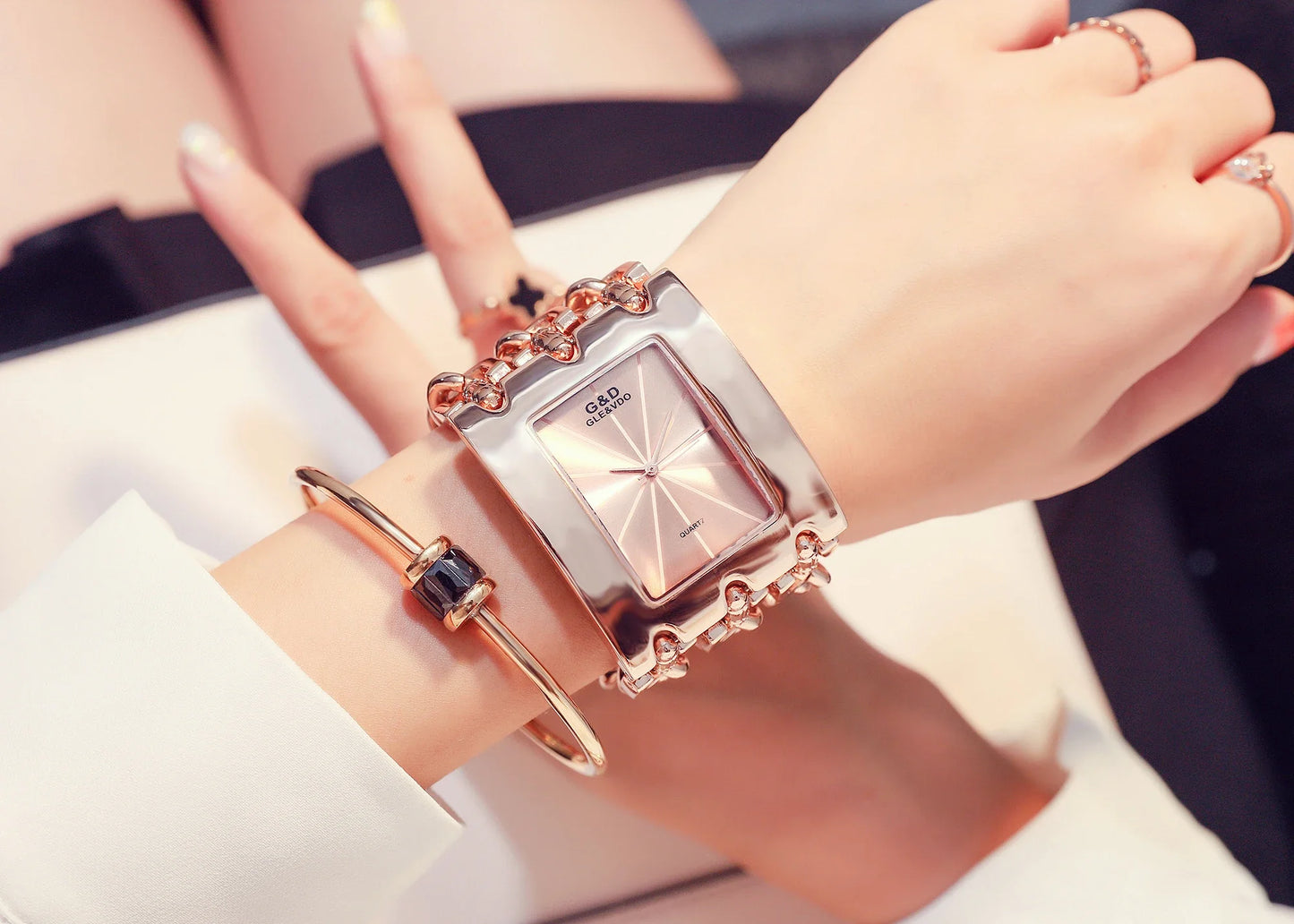 Orologio da donna di marca di lusso Abito con strass Orologi da polso da donna Eleganti orologi femminili in oro per le donne Montre Femme 2025