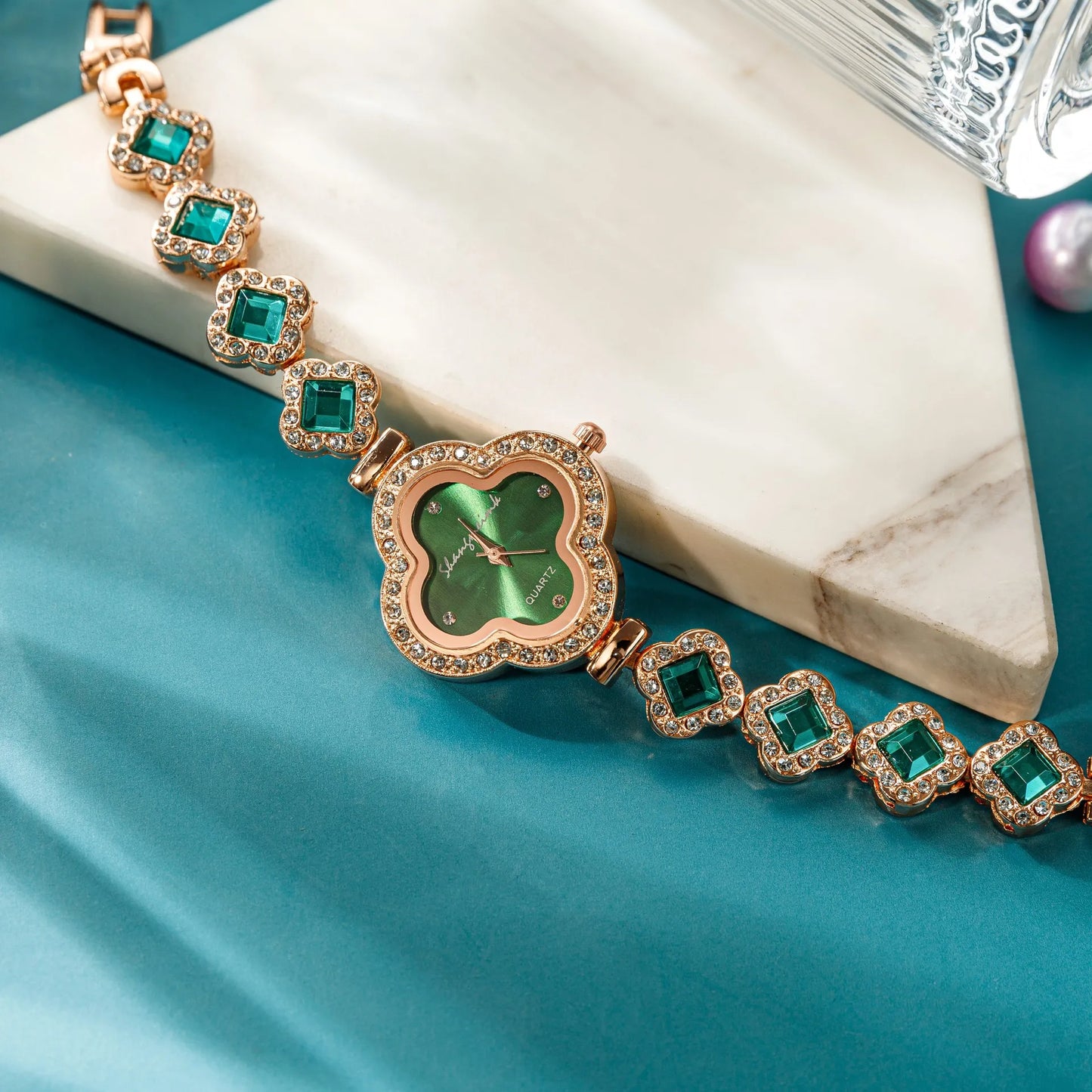 LByzHan Orologio da donna vintage con diamanti e piccolo polso verde senza scatola