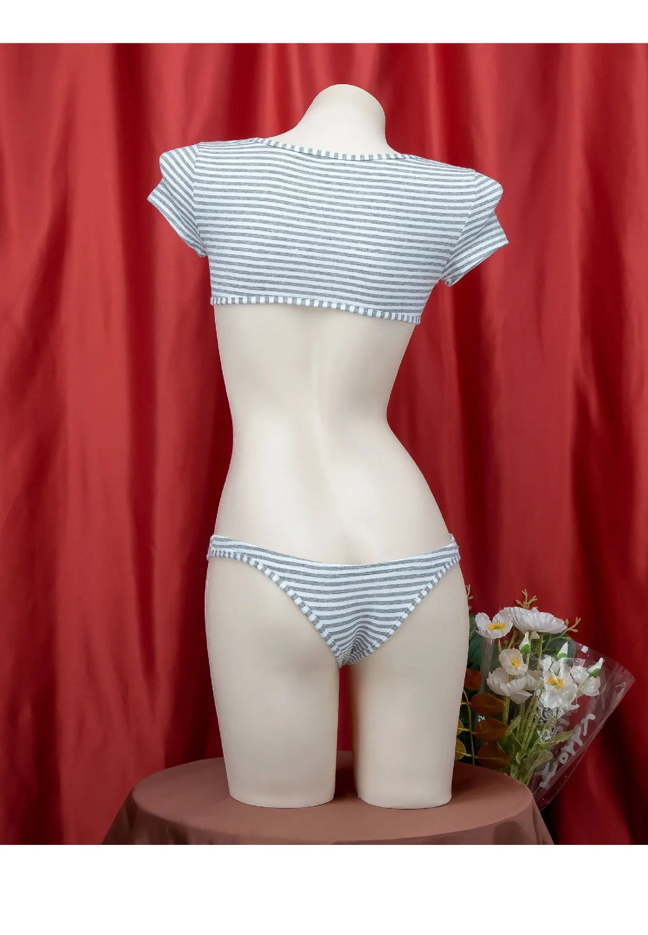 La biancheria intima giapponese della maglietta a righe Super corte imposta il Bikini uniforme delle ragazze del Costume Cosplay della scuola di stile a tre punti