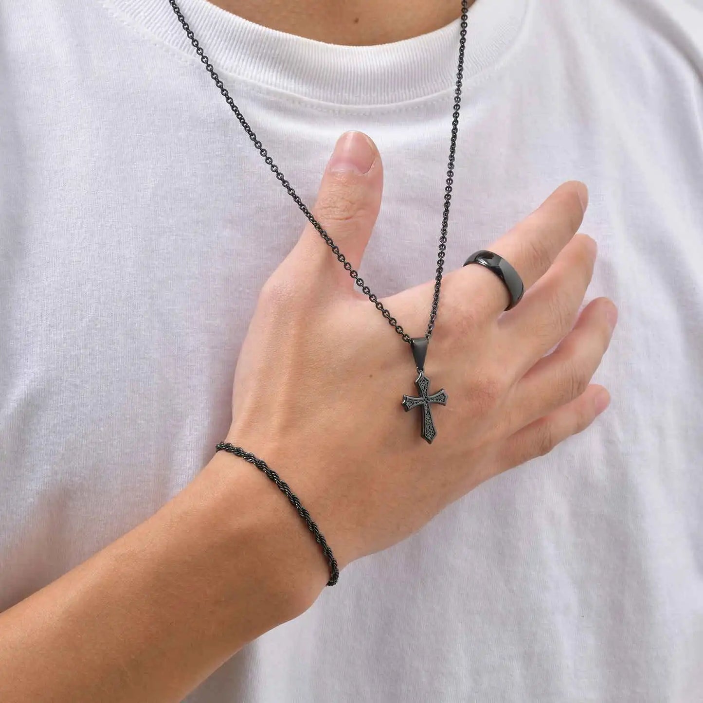 Set di Gioielli Hip Hop da Uomo 3 Pezzi, Ciondolo a Croce in Acciaio Inossidabile, Bracciale con Catena a Corda Intrecciata, Set di Gioielli Regalo per Papà, Figlio, Marito