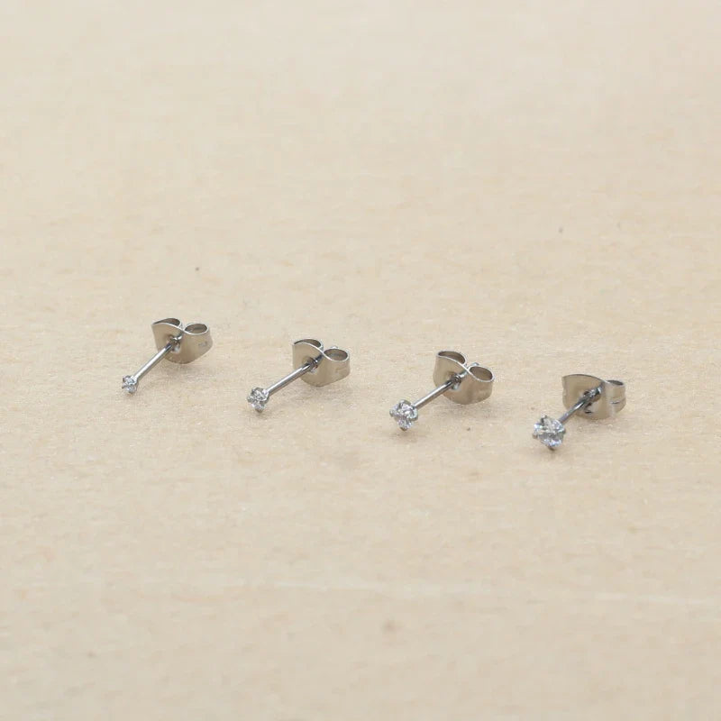 Super Mini 1.5MM 2MM zirconi in acciaio inox Push Back orecchini a bottone per uomo donna 2PC delicato Jewerlry