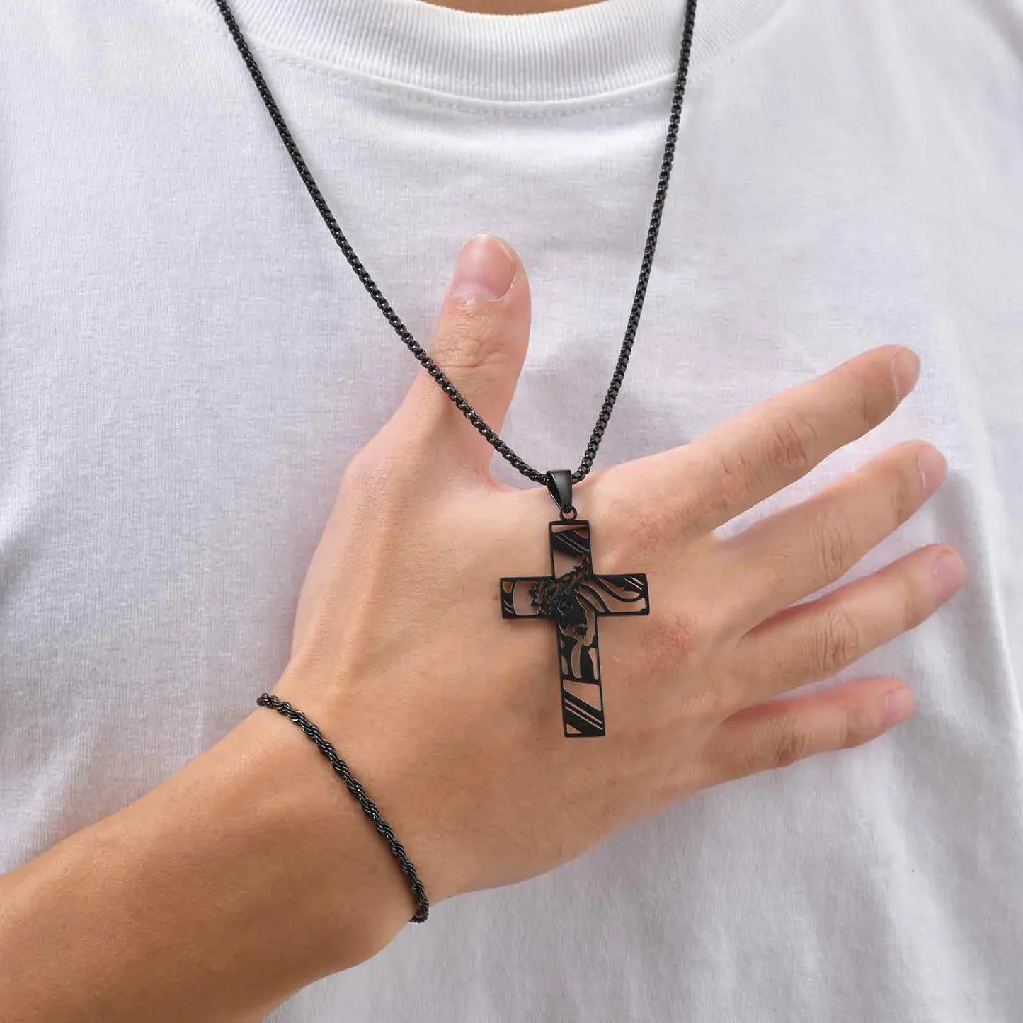 Vnox Set di 2 Pezzi Collana con Ciondolo e Bracciale da Uomo, Set di Gioielli in Acciaio Inossidabile Colore Nero Oro Argento, Regali di Gioielleria alla Moda