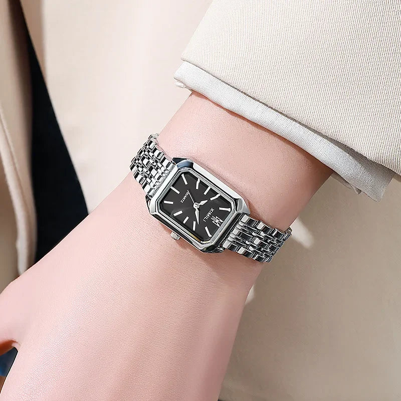 2025 Orologio da polso con cinturino in acciaio inossidabile di marca calda Orologio da polso al quarzo regalo di lusso da donna Orologio da polso al quarzo quadrato semplice moda studente