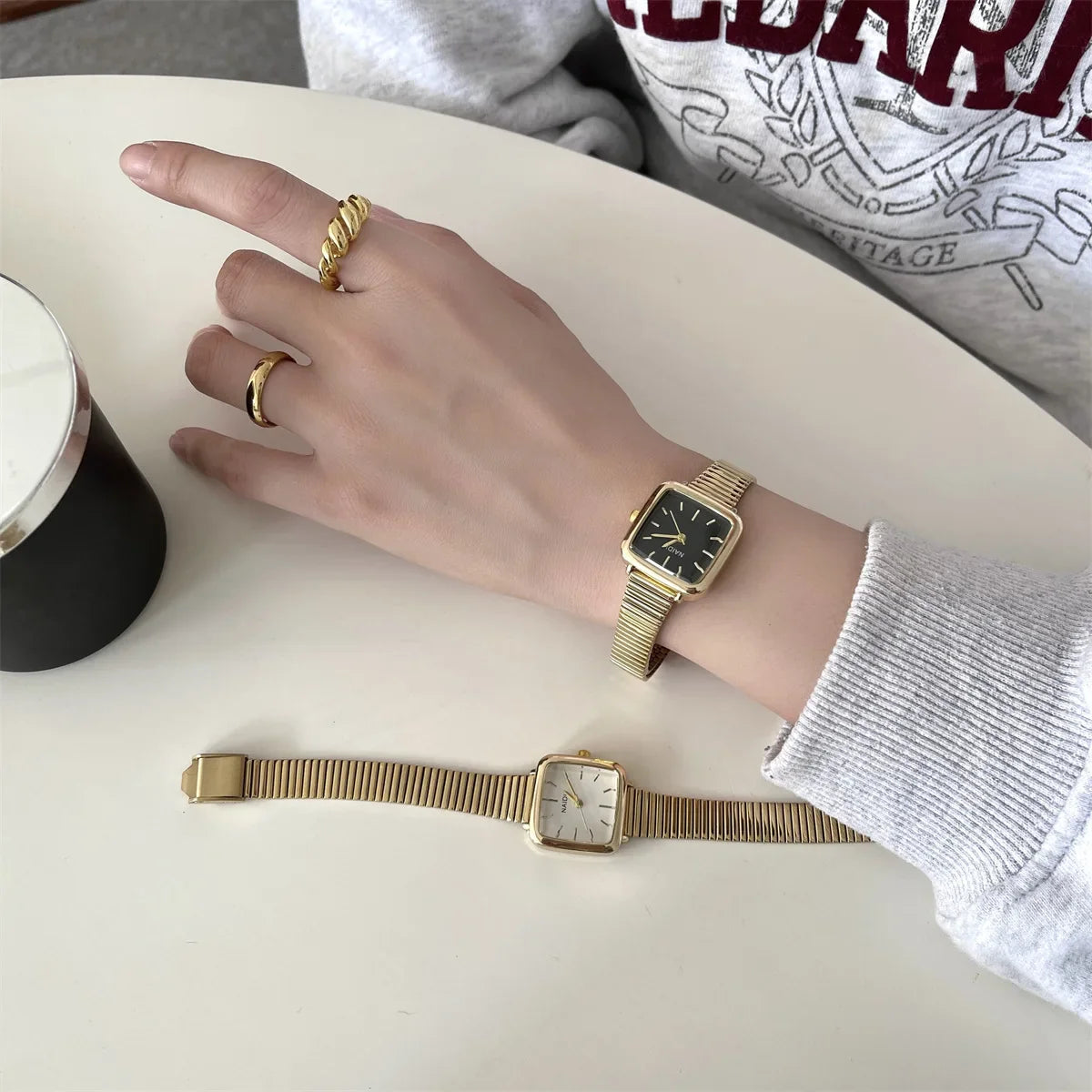 Orologio al quarzo semplice di marca per donna Orologi da donna regalo di lusso retrò Orologi da polso con cinturino in acciaio inossidabile regolabile con quadrante piccolo