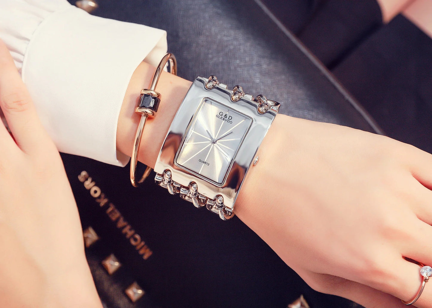 Orologio da donna di marca di lusso Abito con strass Orologi da polso da donna Eleganti orologi femminili in oro per le donne Montre Femme 2025