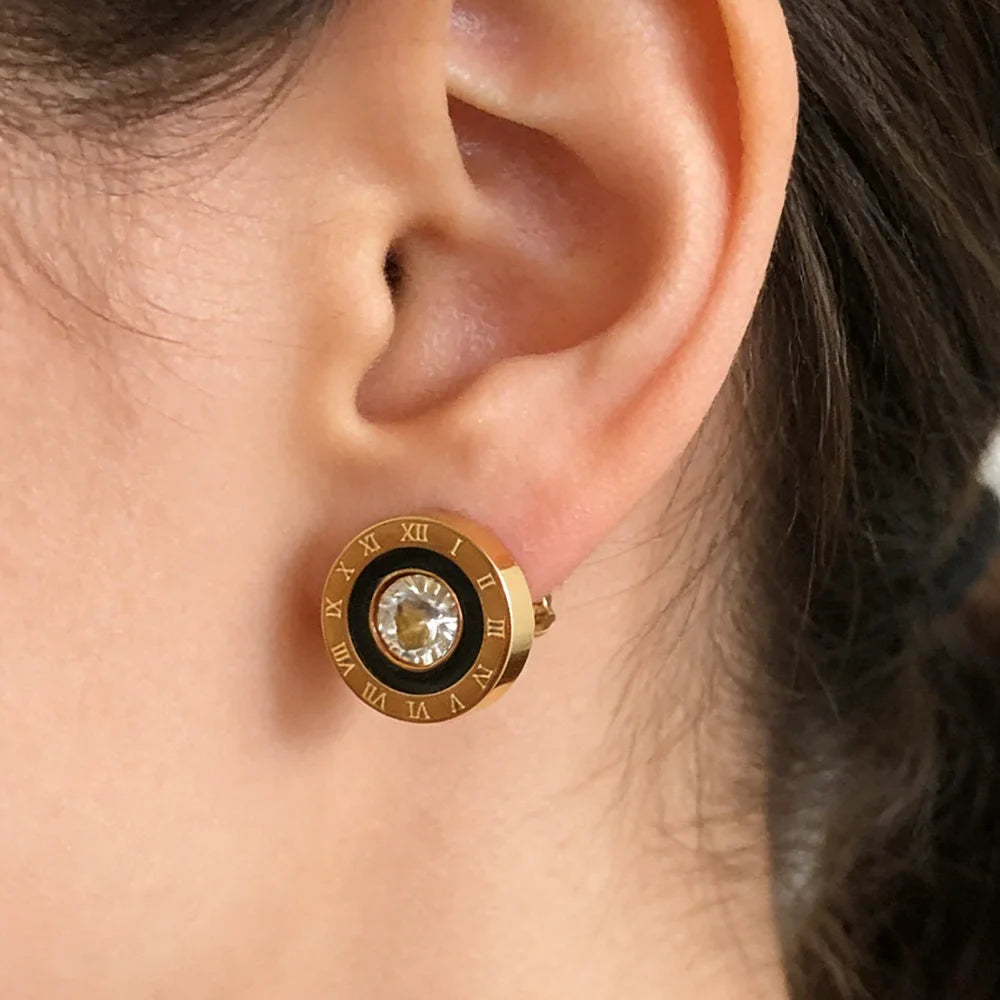 Orecchini a bottone con numeri romani in acciaio inossidabile 316, rotondi, brillanti, con zirconi AAA, diametro 12 mm, per donna, gioielli di marca di alta qualità