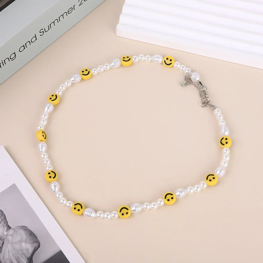 Bracciale con collana con volto sorridente di perle divertenti per donna Uomo Vitalità Sorriso colorato Accessori girocollo con perline Set di gioielli di moda