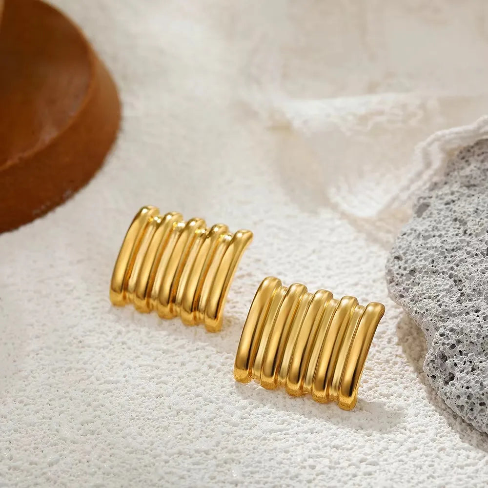 Orecchini a Perno Geometrici a Forma di C Multistrato Placcati in Oro 18K, Antiruggine, in Acciaio Inossidabile per Donne