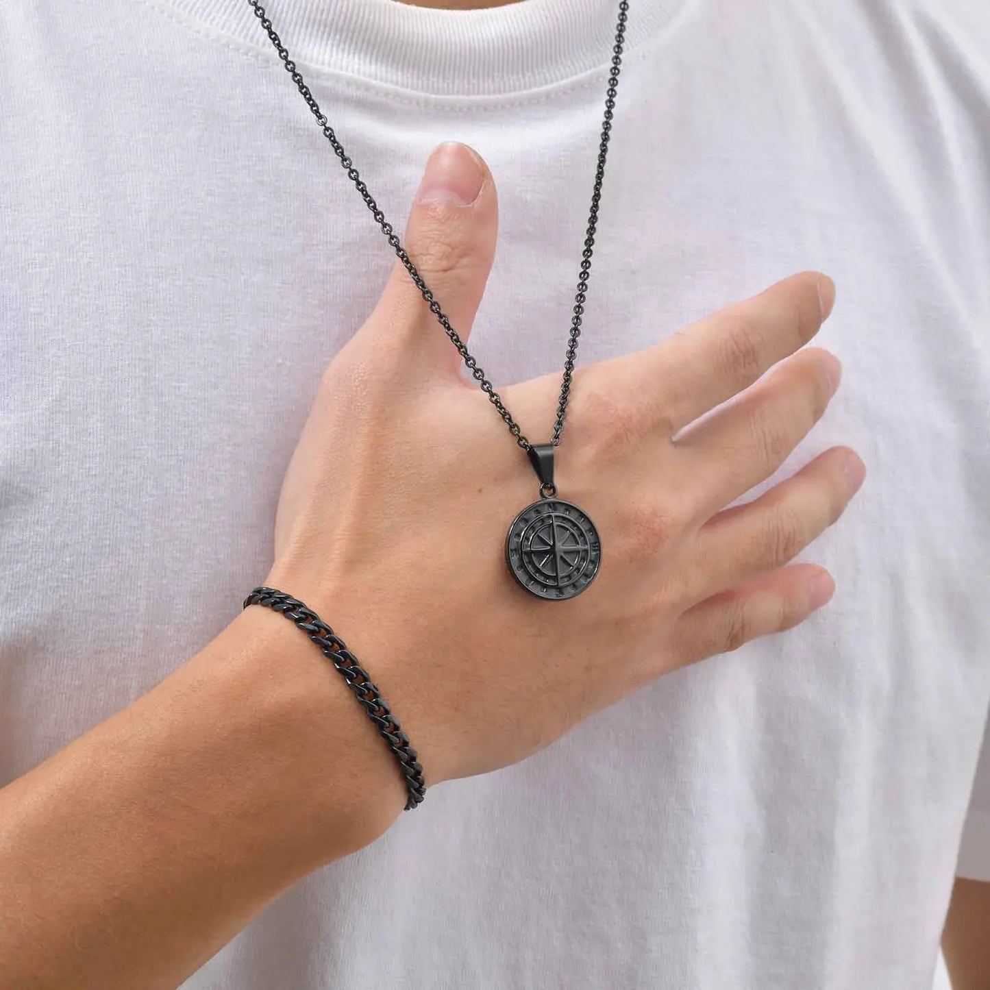 Vnox Set di 2 Pezzi Collana con Ciondolo e Bracciale da Uomo, Set di Gioielli in Acciaio Inossidabile Colore Nero Oro Argento, Regali di Gioielleria alla Moda