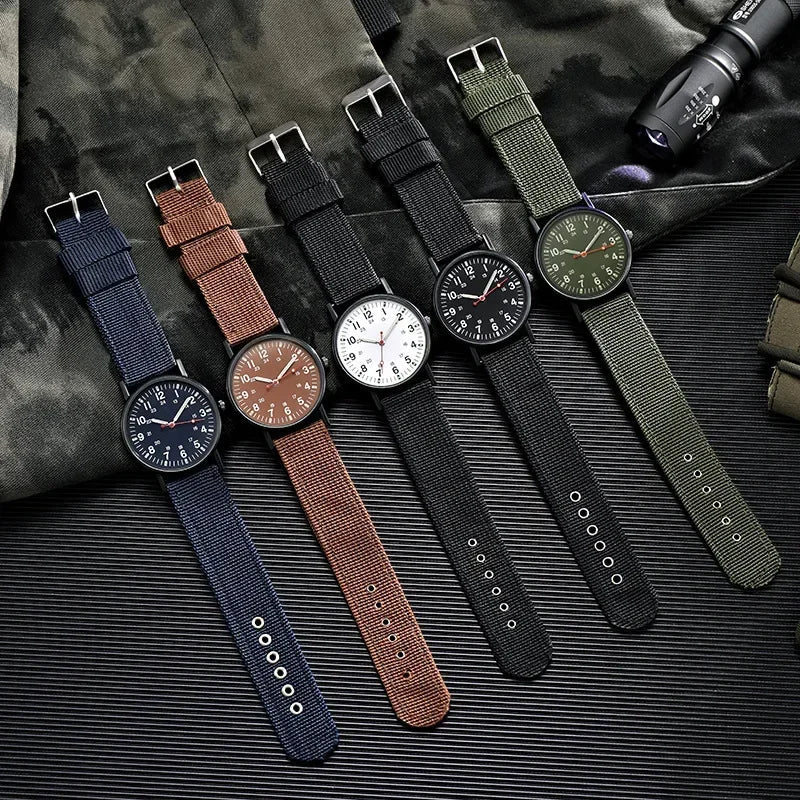 Orologi da uomo di design di lusso Orologio vincitore da uomo in lega a carica manuale luminoso Orologio da polso compatto squisito da uomo Relogios Masculino