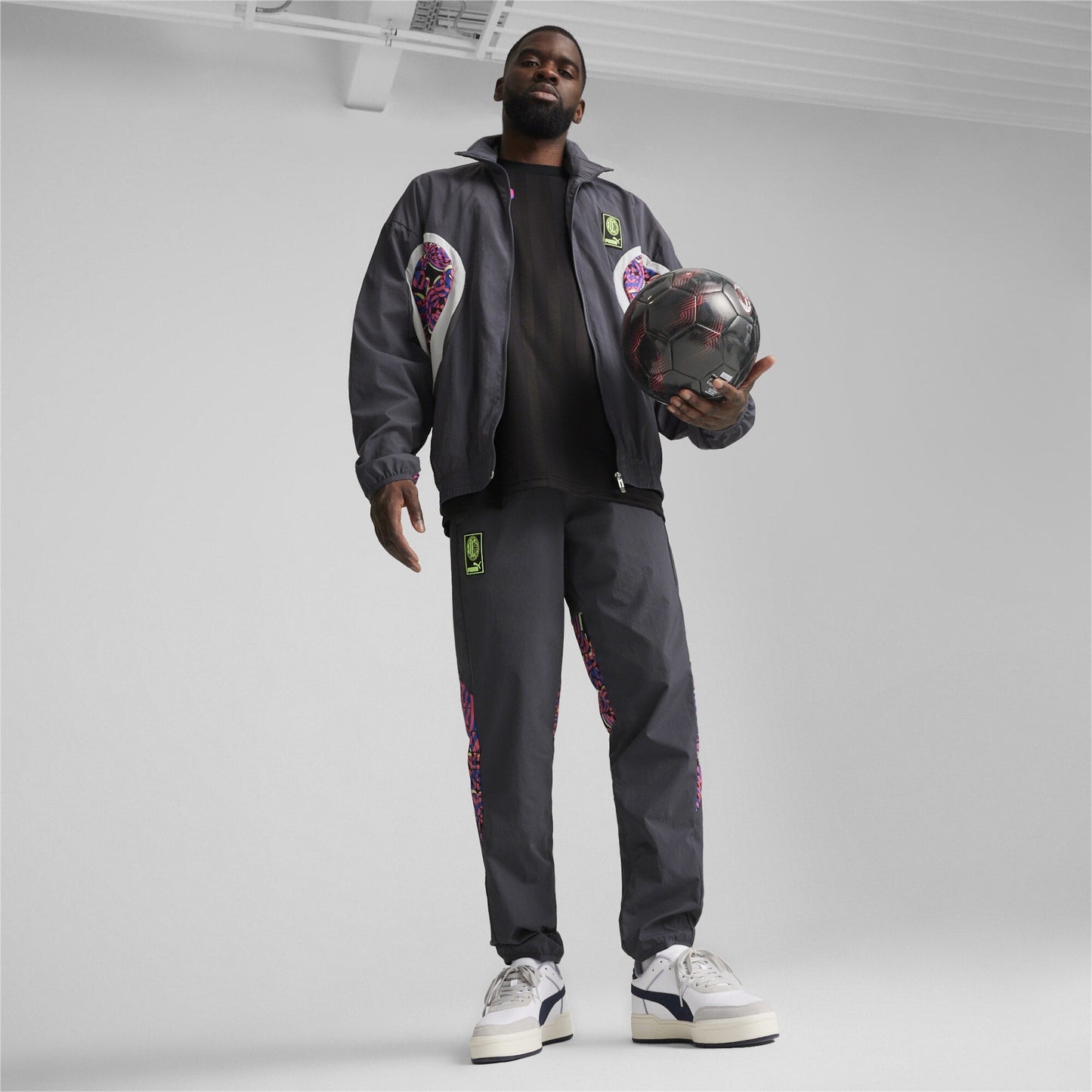 Puma Pantaloni Tuta Woven FtblNrgy AC Milan in tessuto 2023/2024