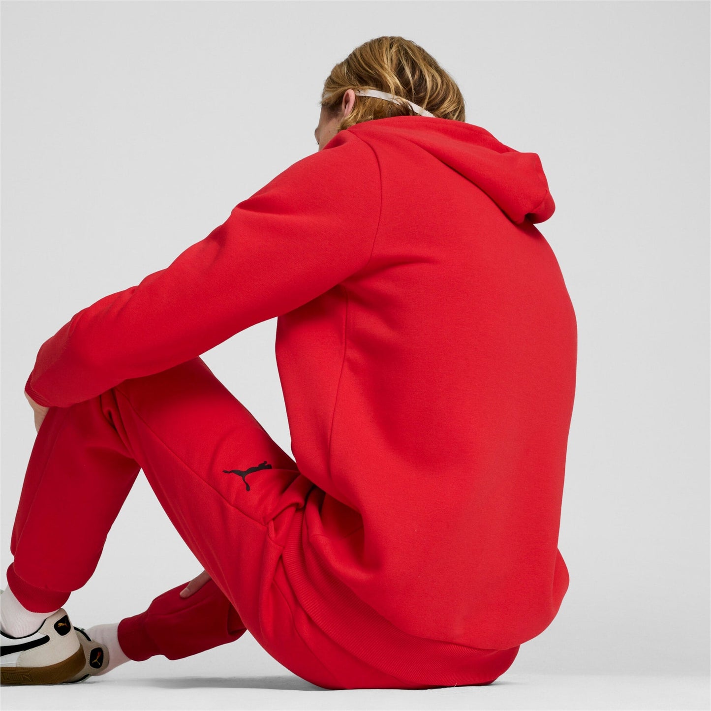 Puma Felpa Essentials Hoodie AC Milan Cappuccio Rossa 2024/2025